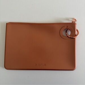 Overture Large Silicone Pouch Rose Gold